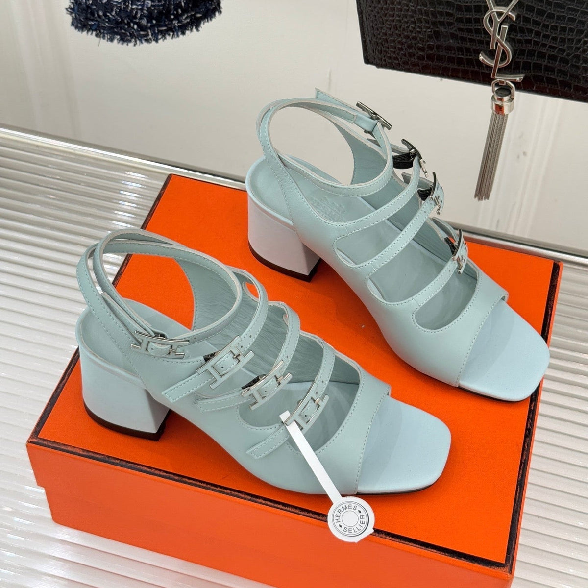 HM 26ss Peep Toe Sandals 65 Baby Blue Sheepskin 642768