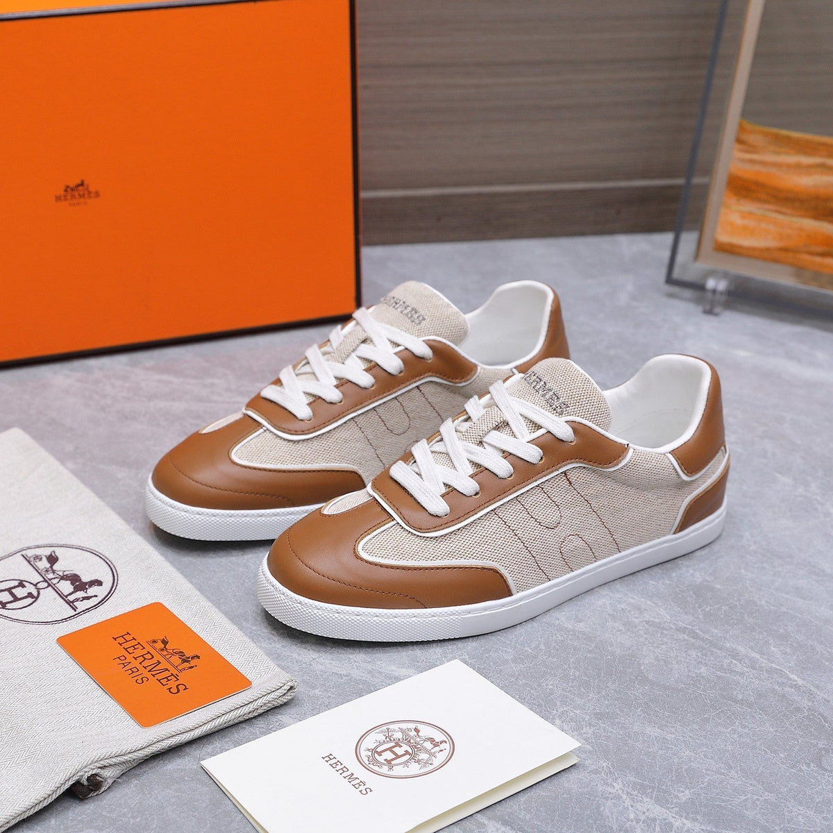 HM 26ss Casual Sneakers Ecru Brown Calfskin Canvas 637716