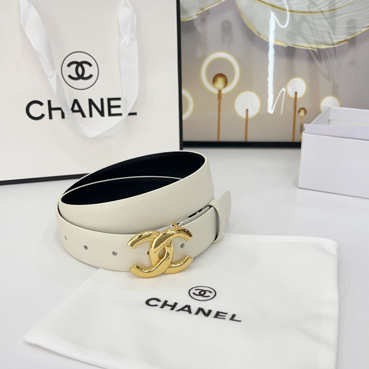 DOUBLE C BELT 30MM IN WHITE CALFSKIN WITH SHINY GOLD BUCKLE