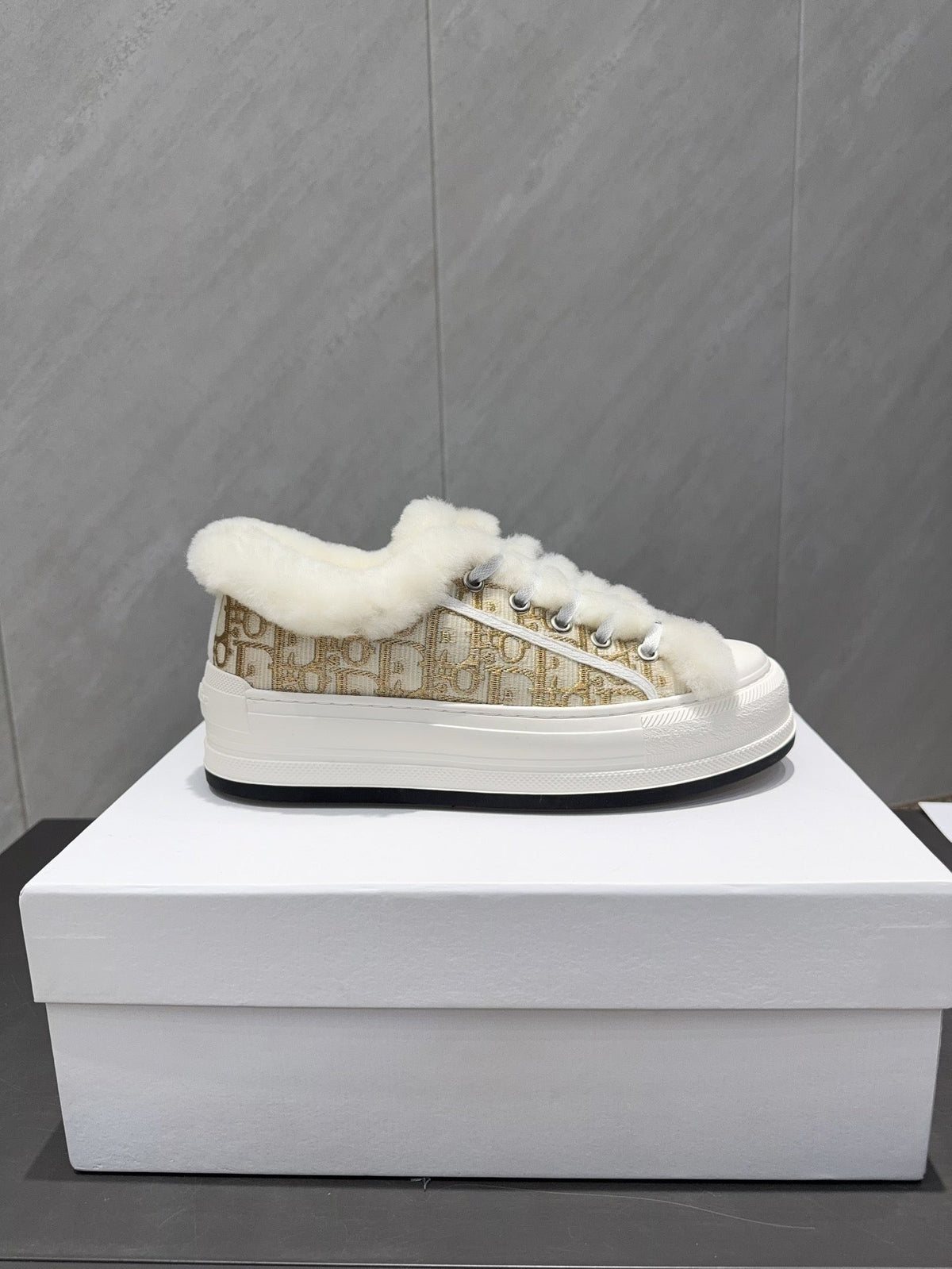 CD 26 Classic Sneaker White Gold Fabric Wool Jacquard 614453