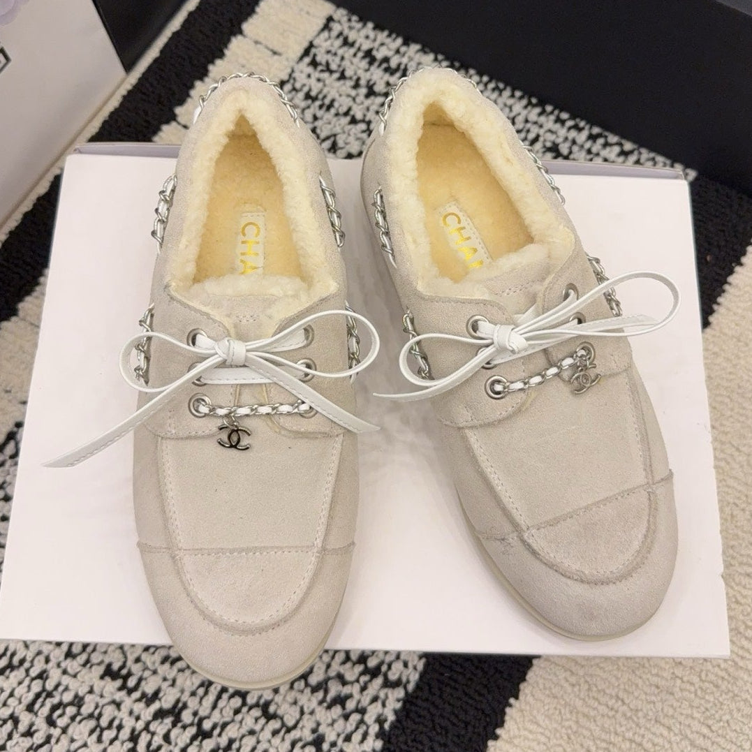 CC 26 Shearling Loafer Beige White Suede Wool 588710