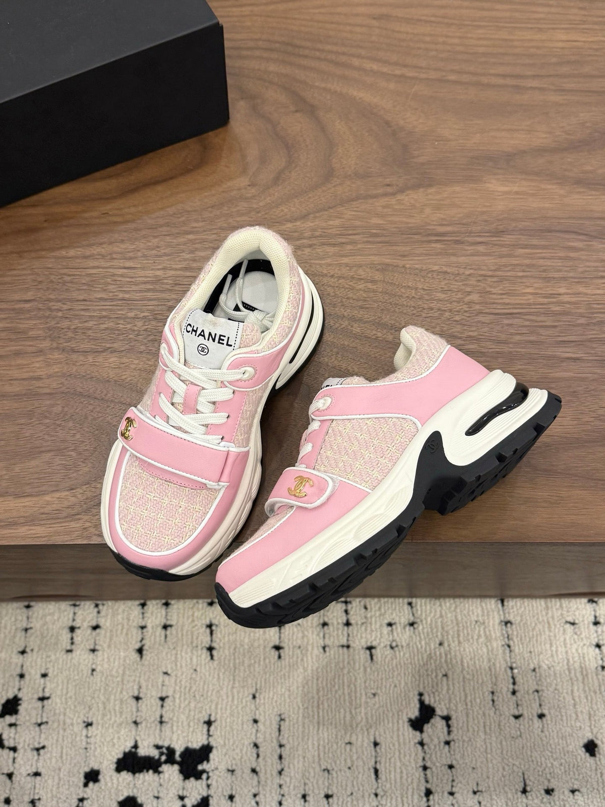 CC 26s Casual Sneaker Pink Tweed Leather 183602