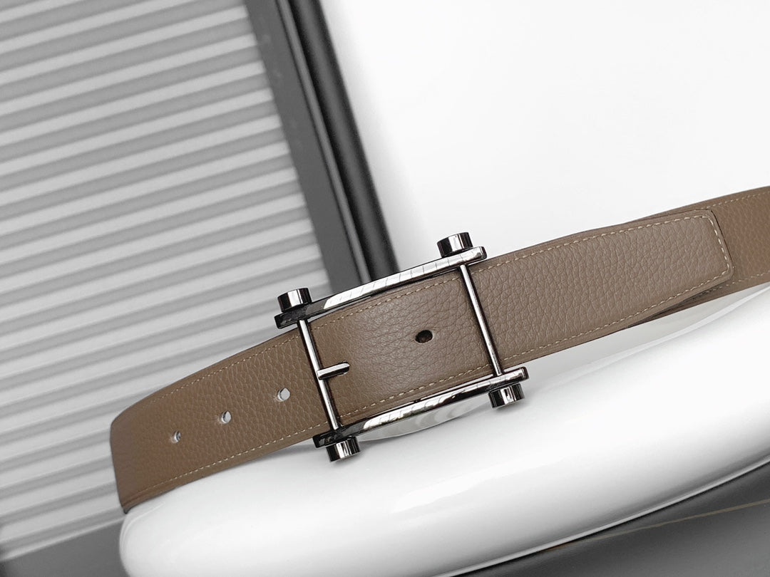 HM REVERSIBLE BLACK AND CAMEL BROWN LEATHER STRAP 32 MM SILVER HARDWARE