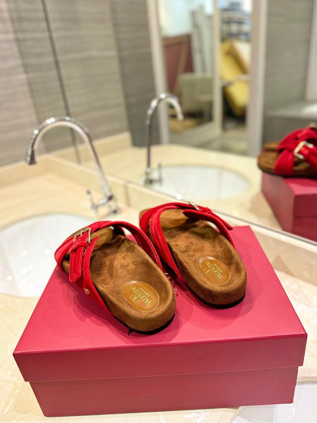 FUSSFRIEND CHERRY RED SILK VELVET SLIDE SANDALS