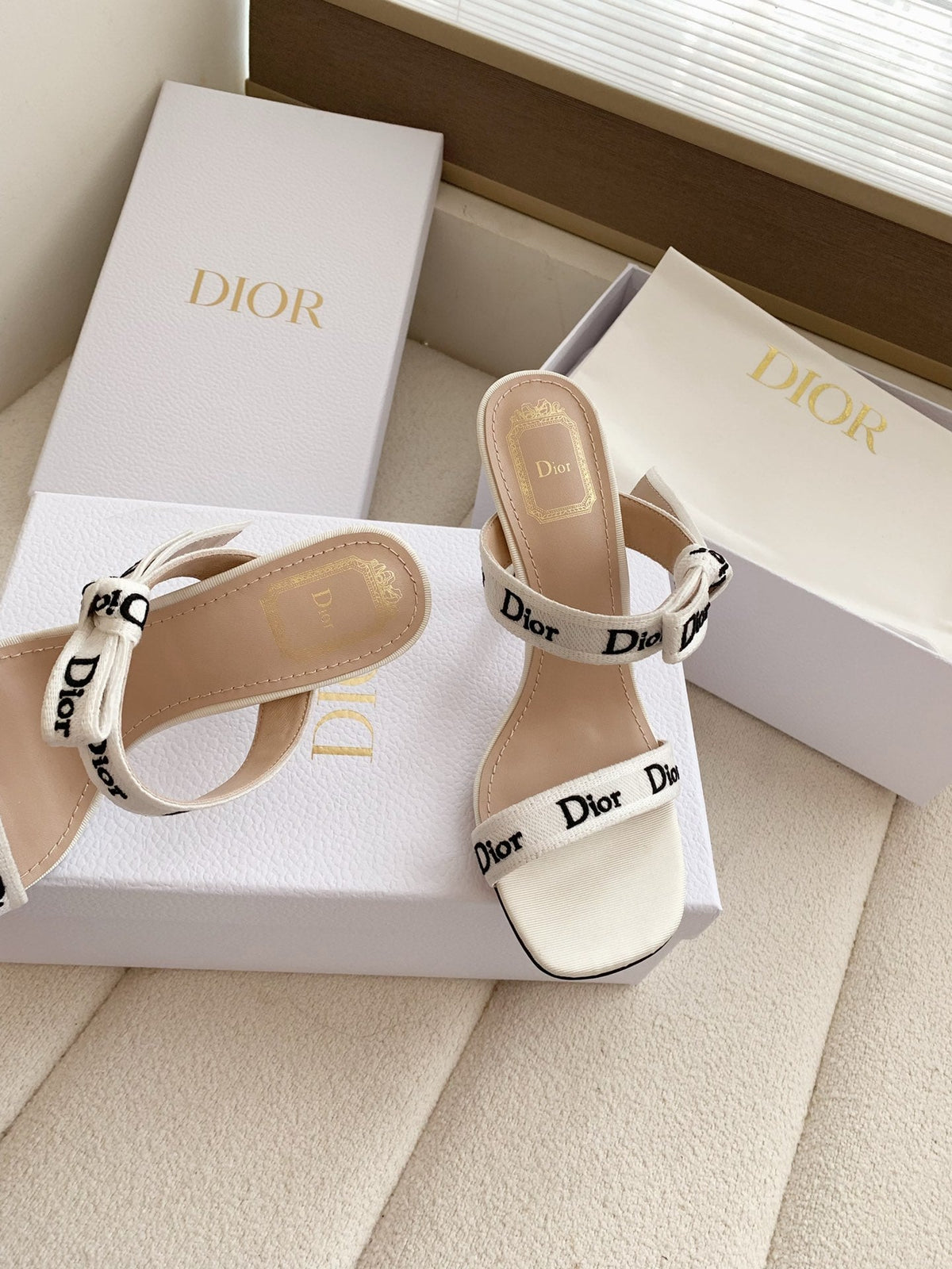 CD 26s High Heel Sandal 100 White Canvas Sheepskin 664181