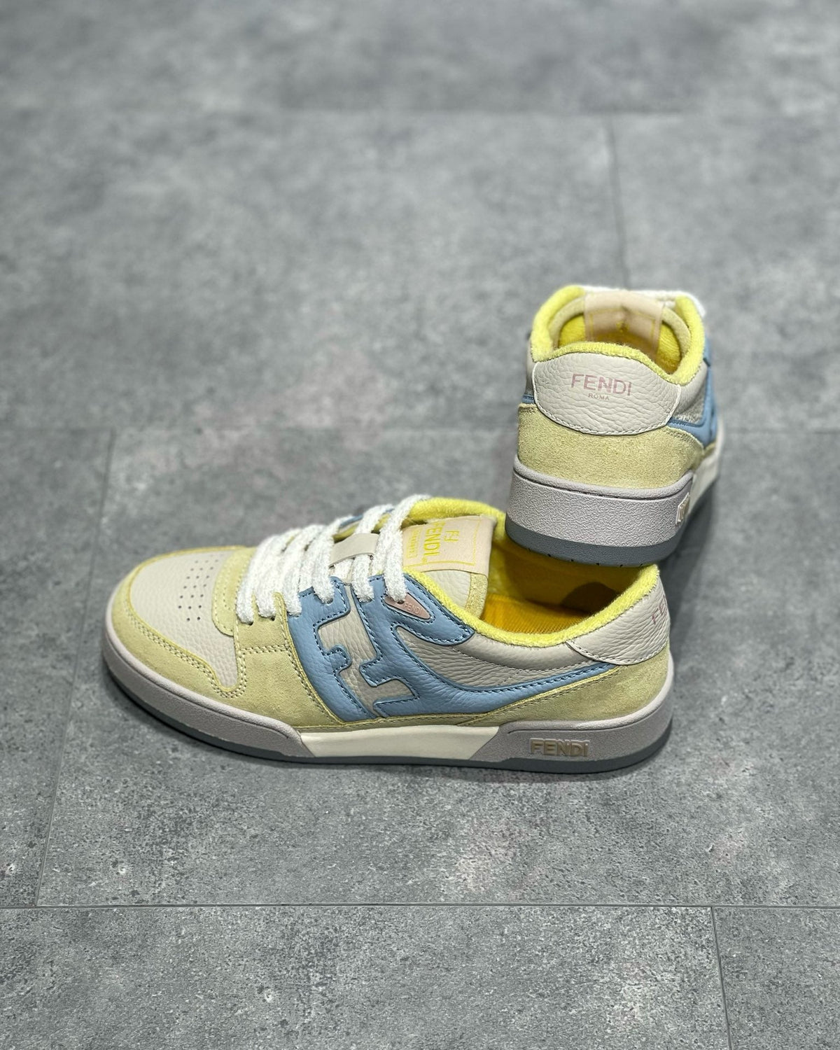 FEN Sneakers