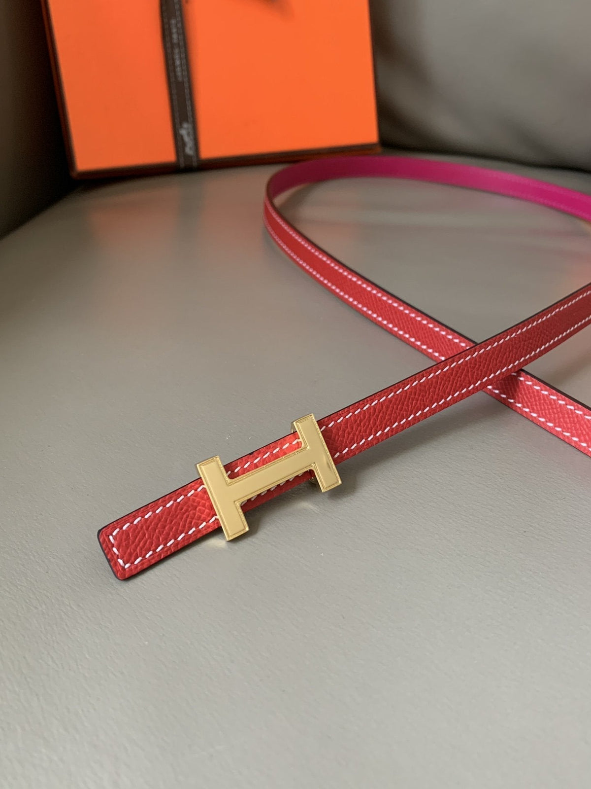 FOCUS BELT GOLD BUCKLE RED AND PINK REVERSIBLE LEATHER 1.3CM