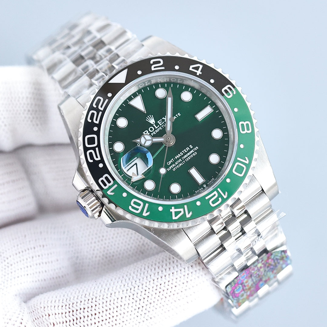 GMT-MASTER II CUSTOM GREEN BLACK BEZEL GREEN DIAL