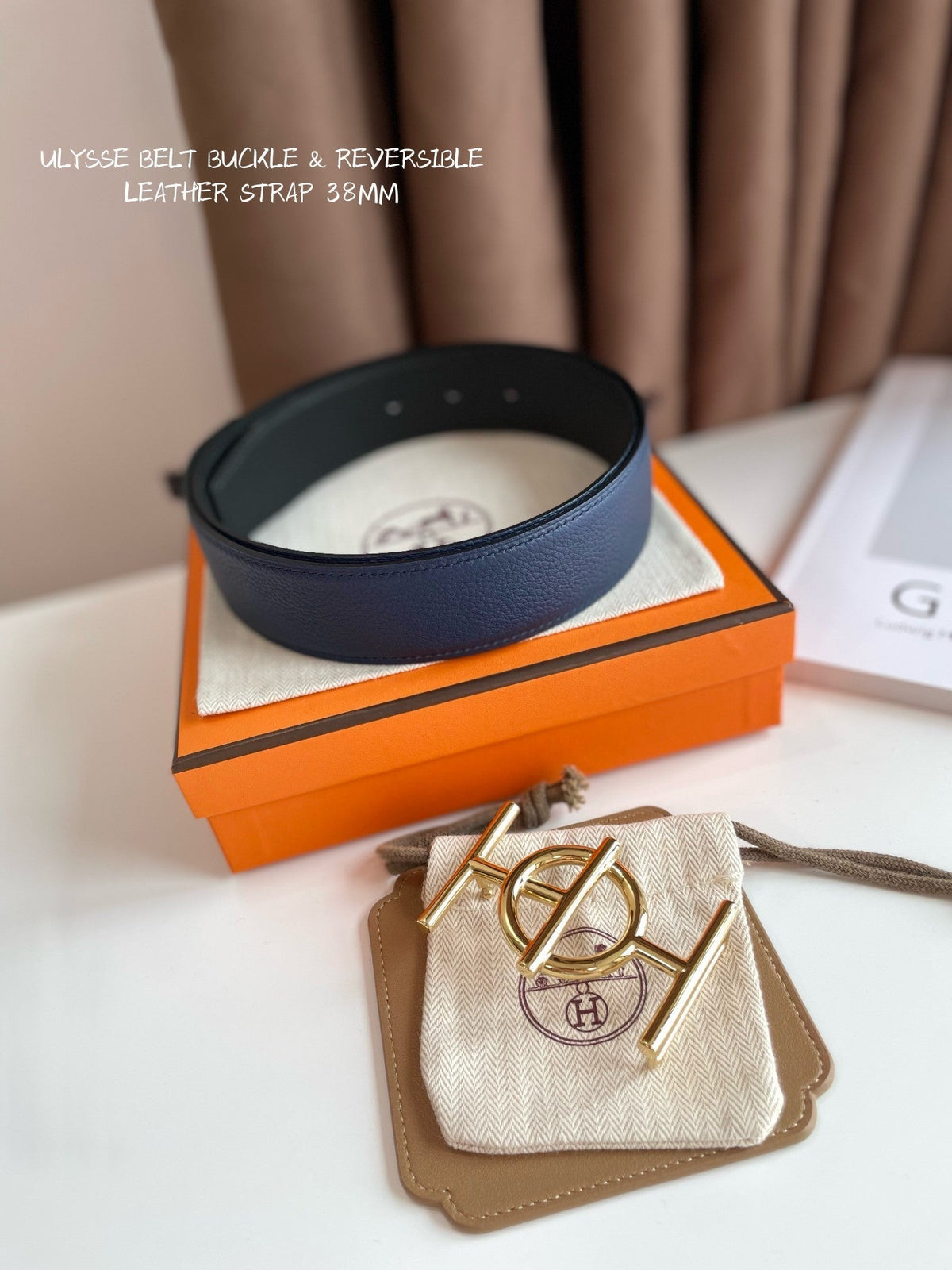 ULYSSE BELT BUCKLE & REVERSIBLE NAVY BLUE LEATHER STRAP 38MM GOLD HARDWARE