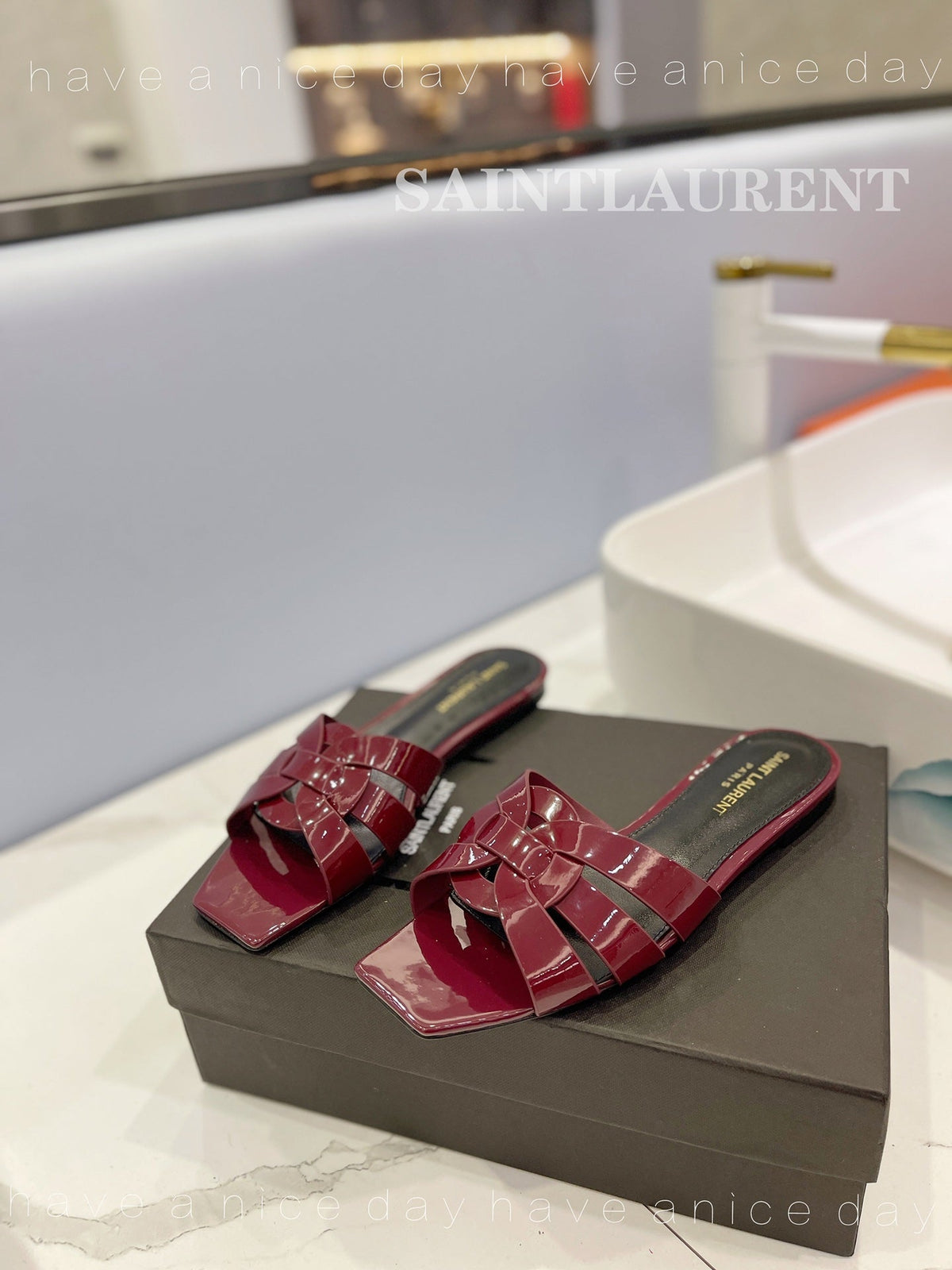 SL TRIBUTE SLIPPERS GLOSSY BERRY CALFSKIN