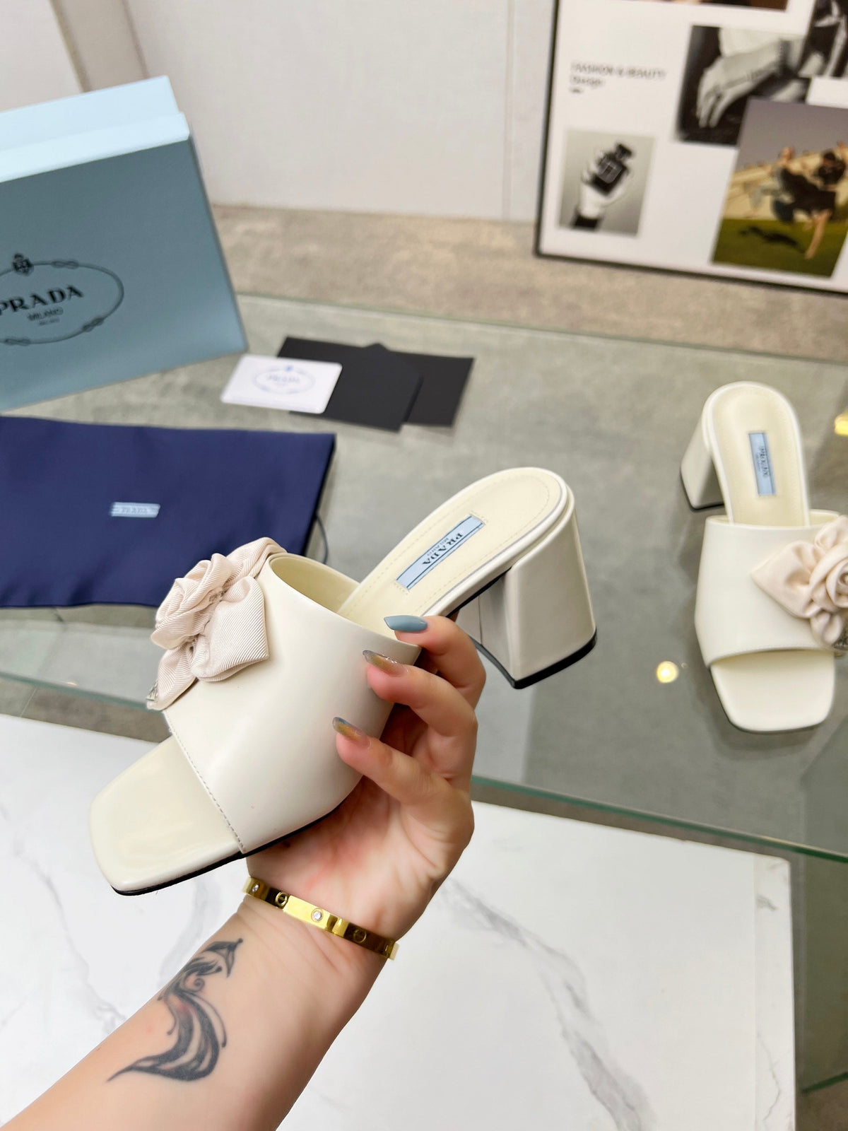 PRA FLOWER BLOCK HEELS 75 IVORY CALFSKIN