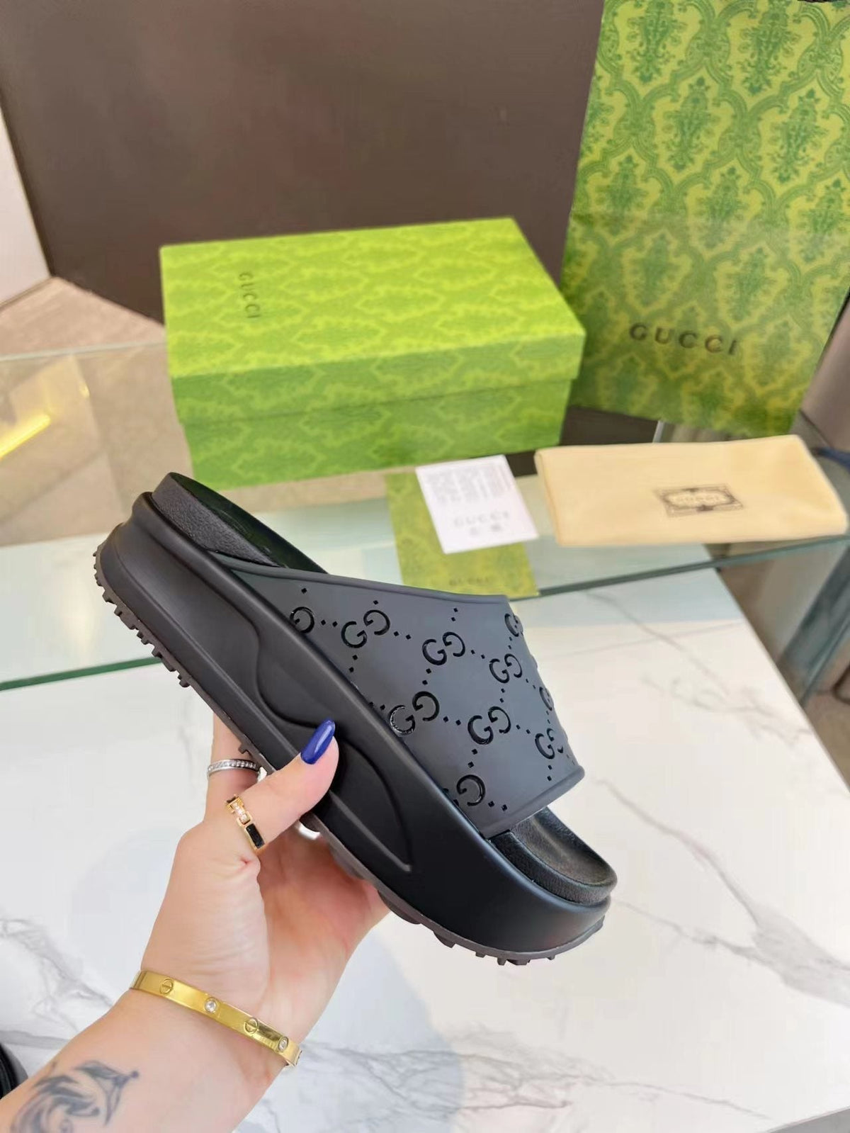 PLATFORM SANDALS IN BLACK MONOGRAM IMPORTED TPU