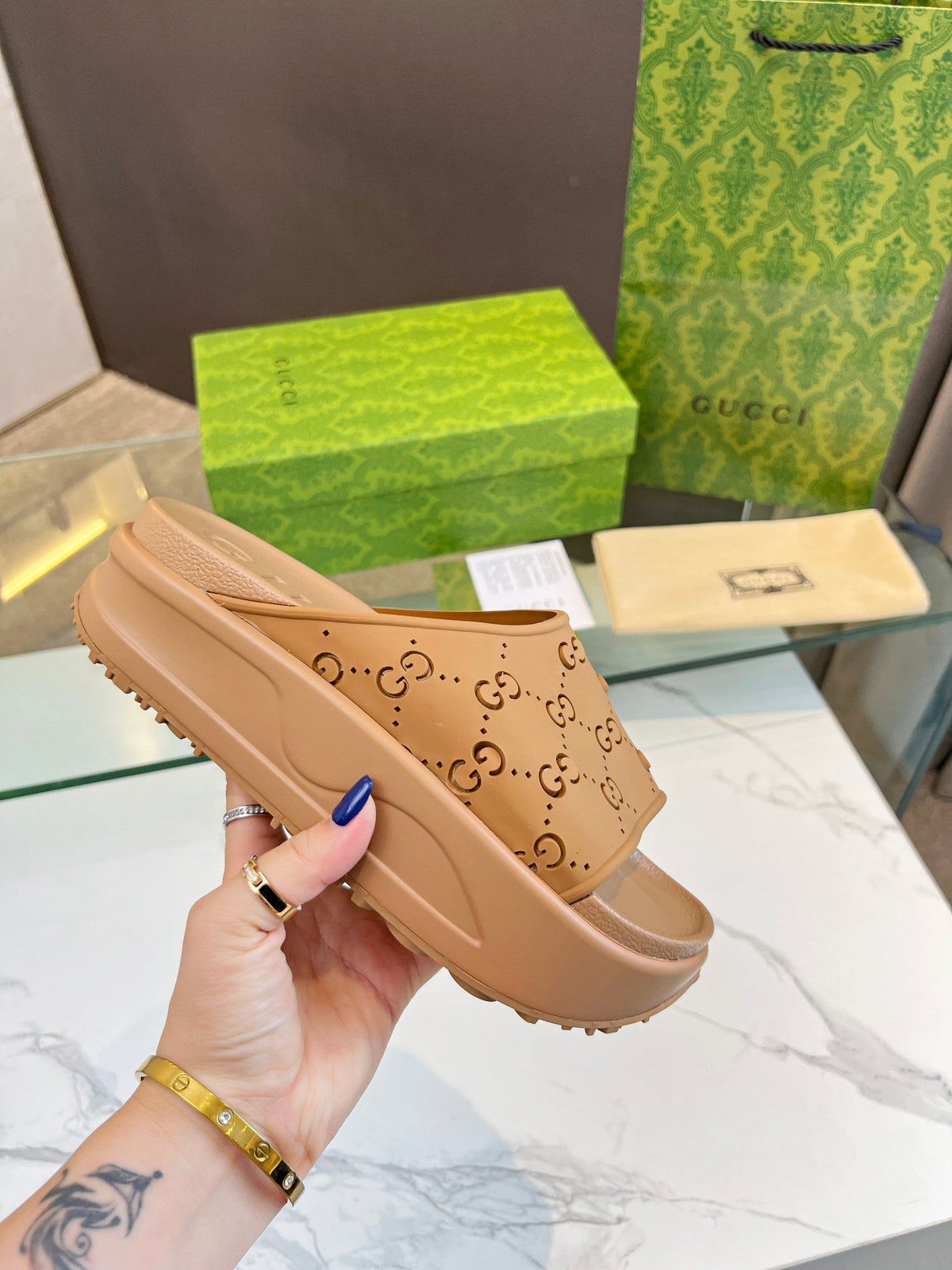 PLATFORM SANDALS IN CINNAMON BROWN MONOGRAM IMPORTED TPU