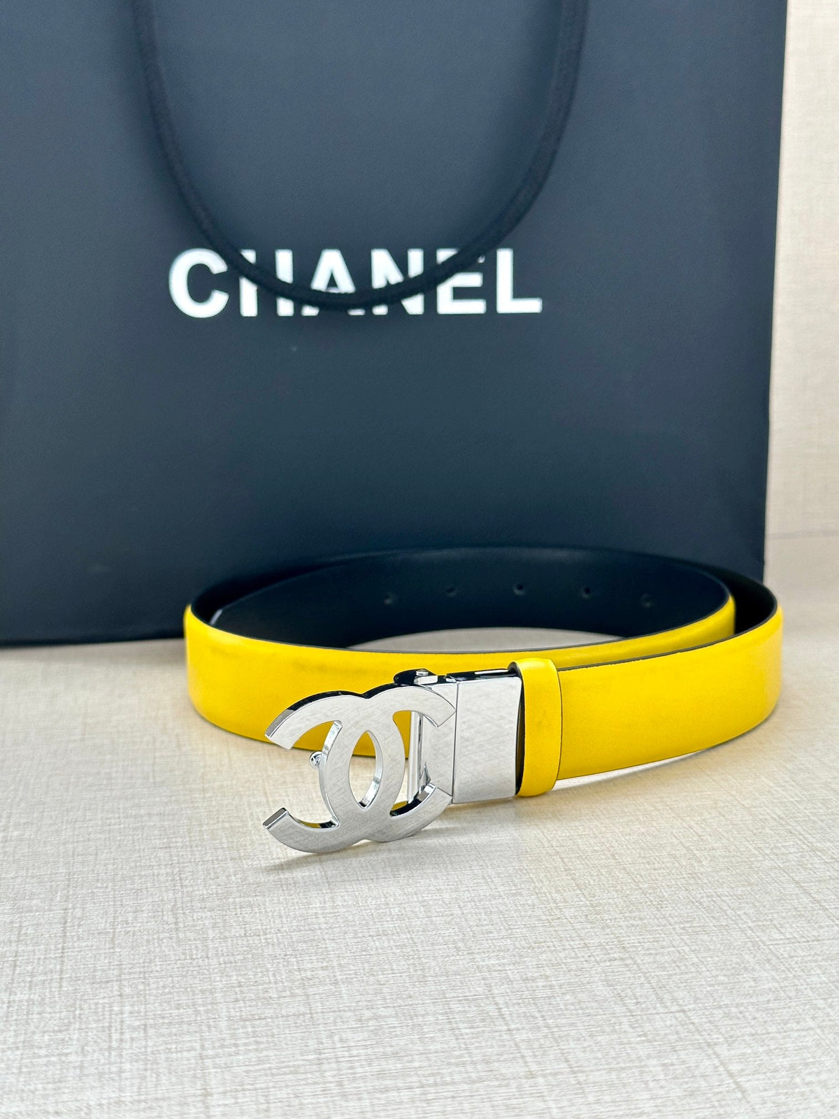 CC 30MM BELT IN BRIGHT YELLOW AND BLACK CALFSKIN WITH SILVER HARDWARE