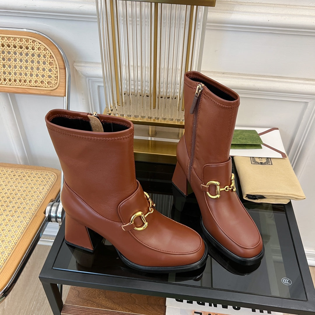 GG HORSEBIT ANKLE BOOTS IN RED BROWN SHEEPSKIN