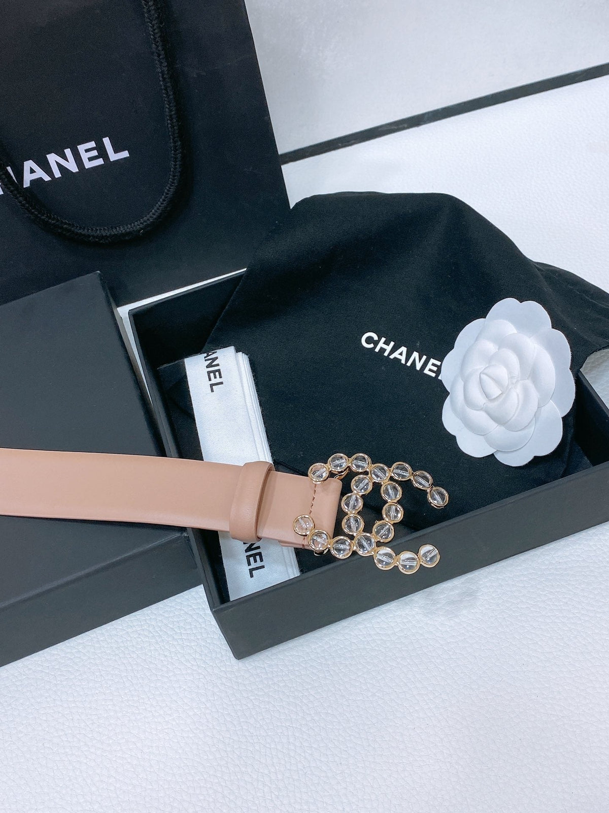 CC BELT 30 MM IN ALMOND BEIGE CALFSKIN PEARL LOGO WITH GOLD HARDWARE