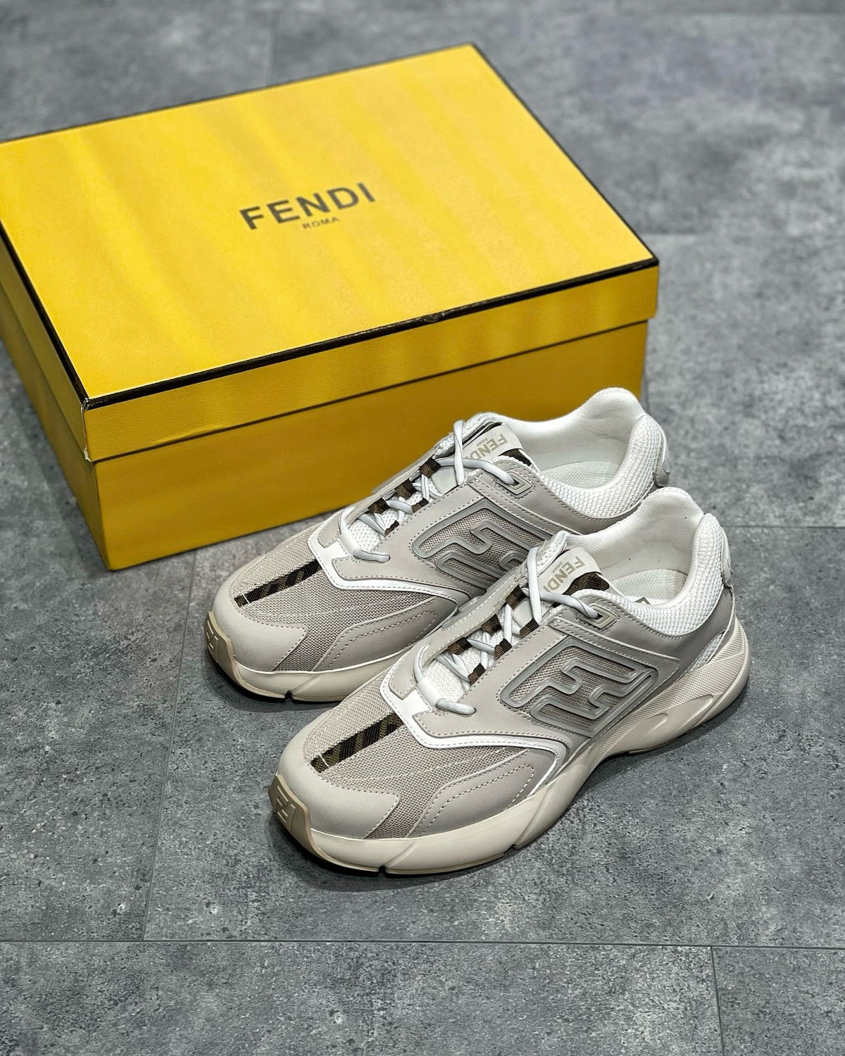 FEN Sneakers