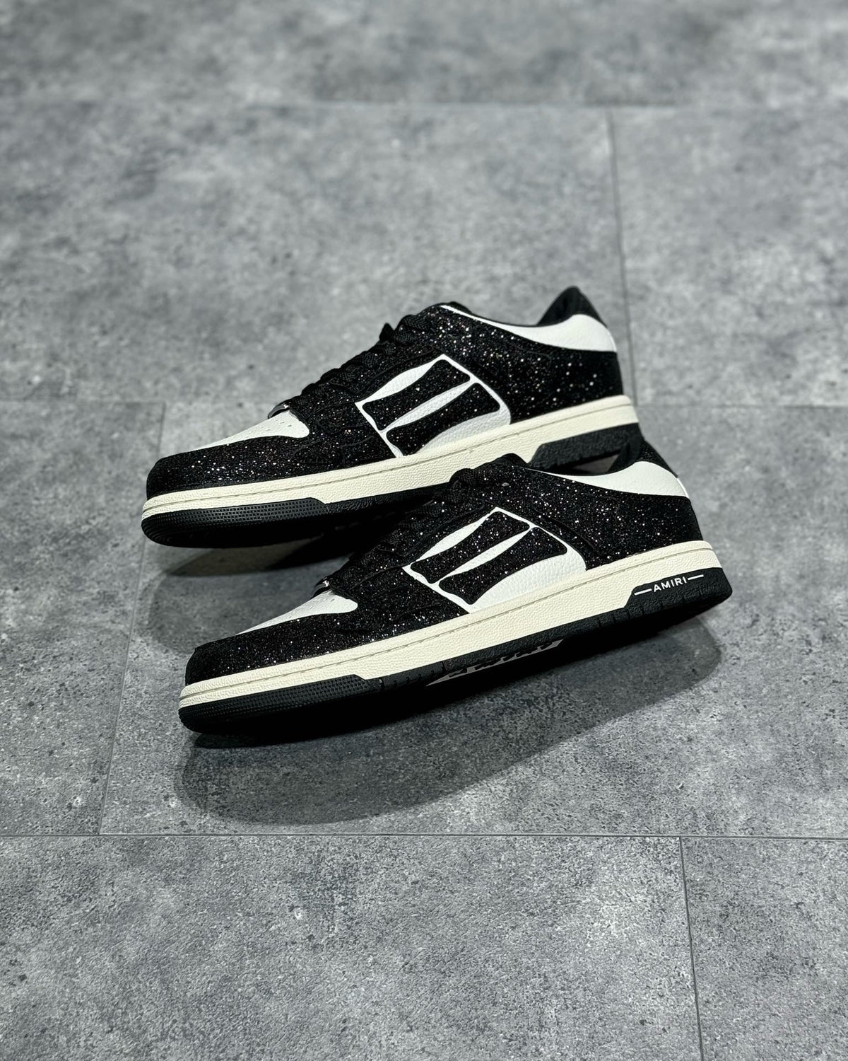 AMR Sneakers