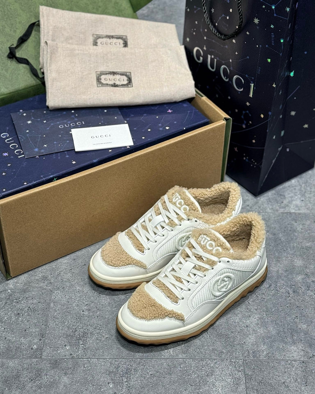 GUC Sneakers