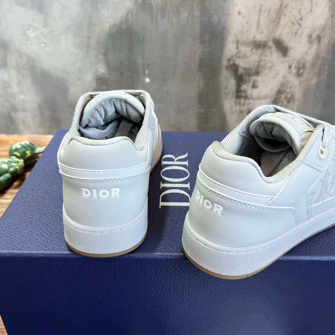 DIO Sneakers