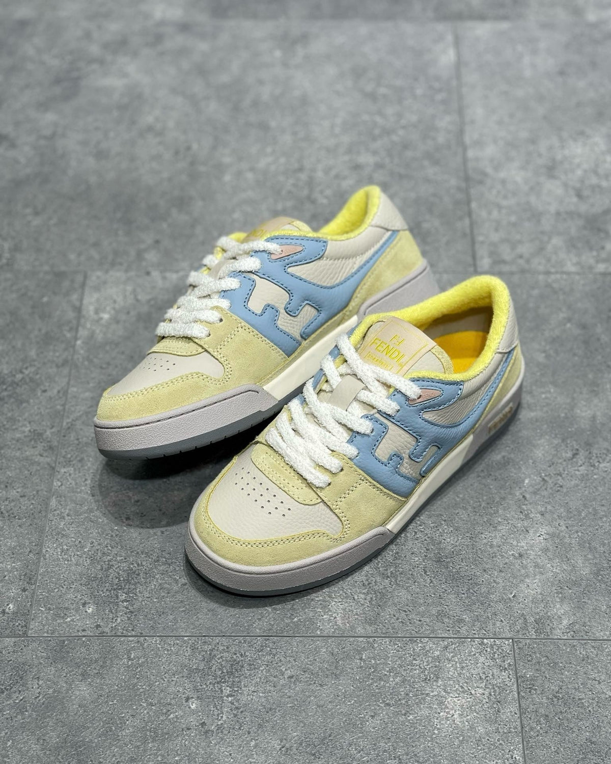 FEN Sneakers