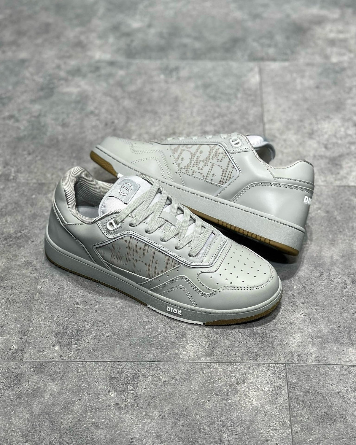 DIO Sneakers