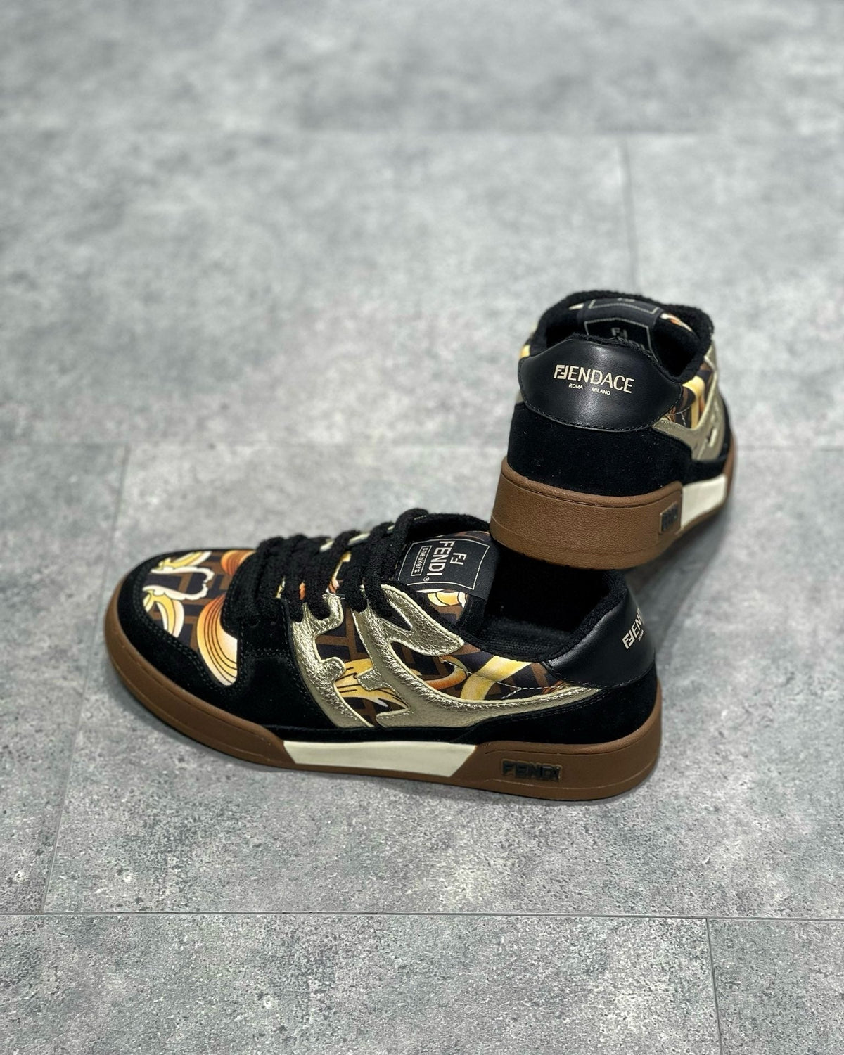 FEN Sneakers