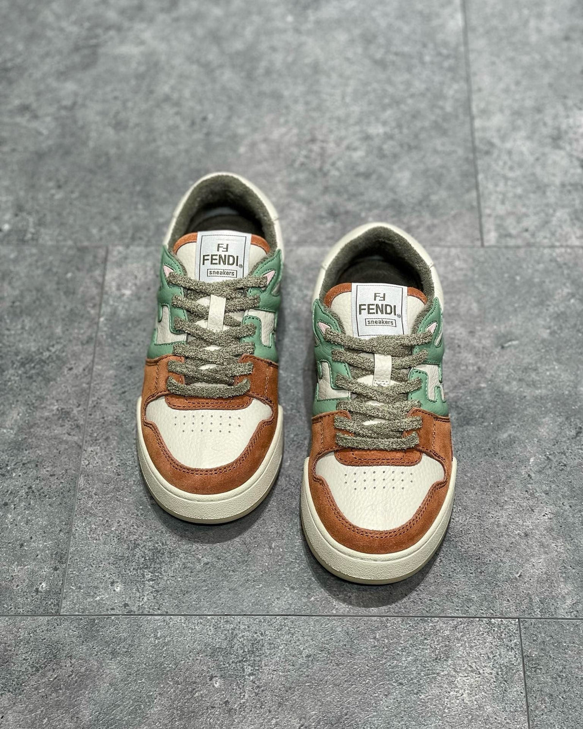 FEN Sneakers
