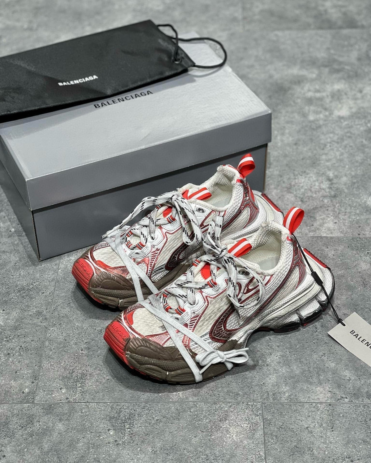 Sneakers & Shoes