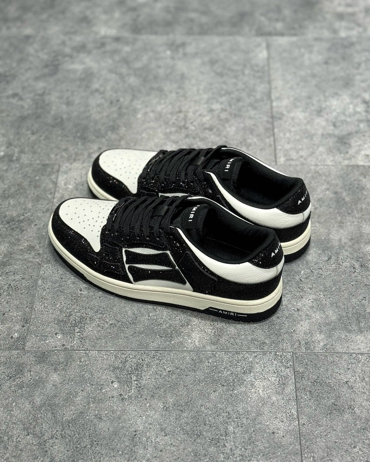 AMR Sneakers