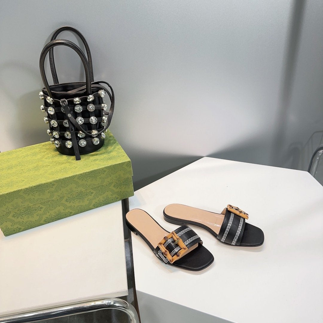 GG BAMBOO BUCKLE FLAT SANDALS BLACK