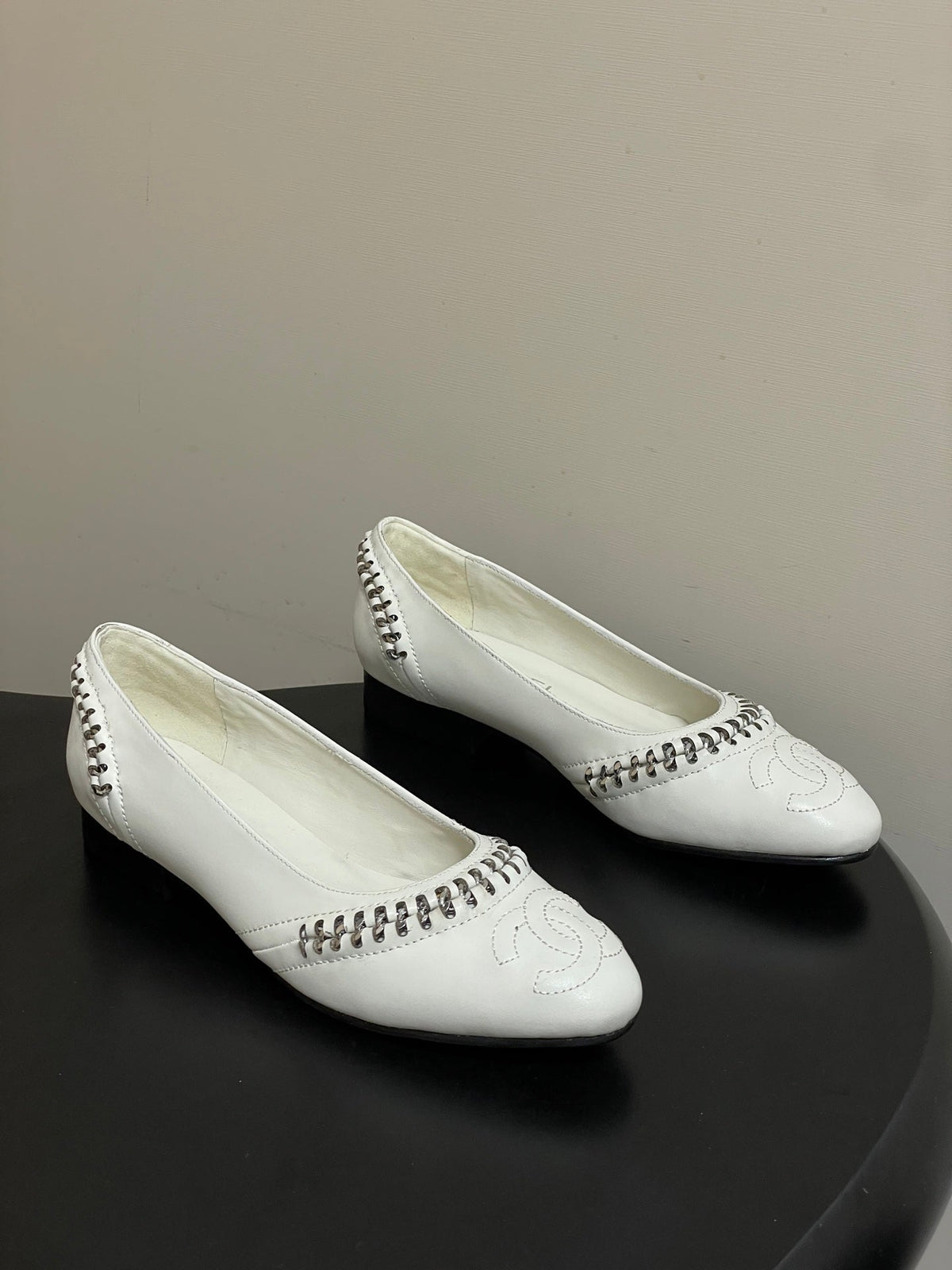 CC 2026 Embroidered Ballet Flat Sheepskin