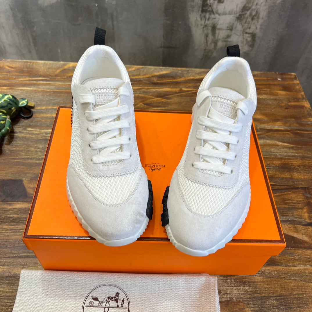 HERM Sneakers