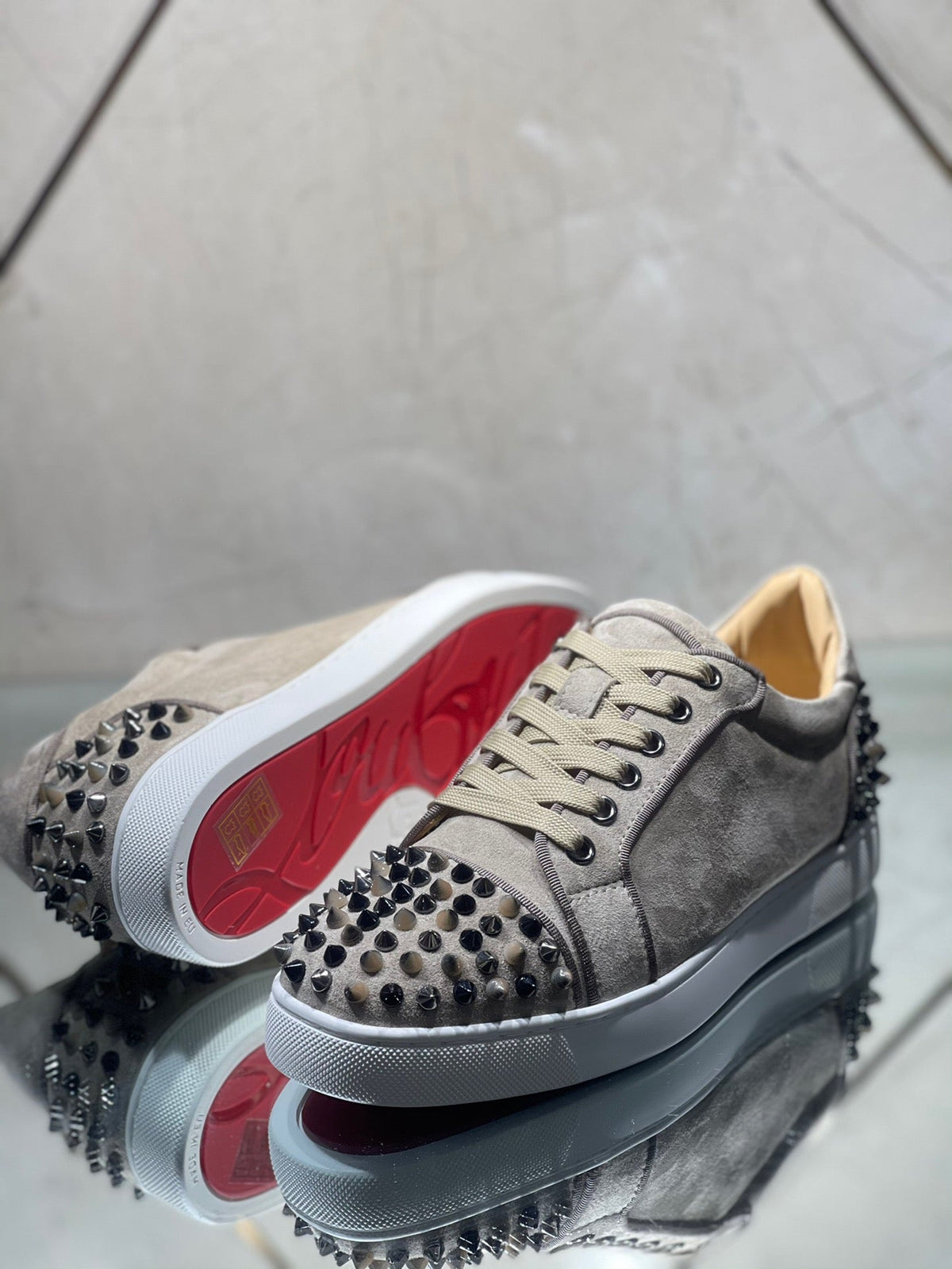 Sneakers & Shoes