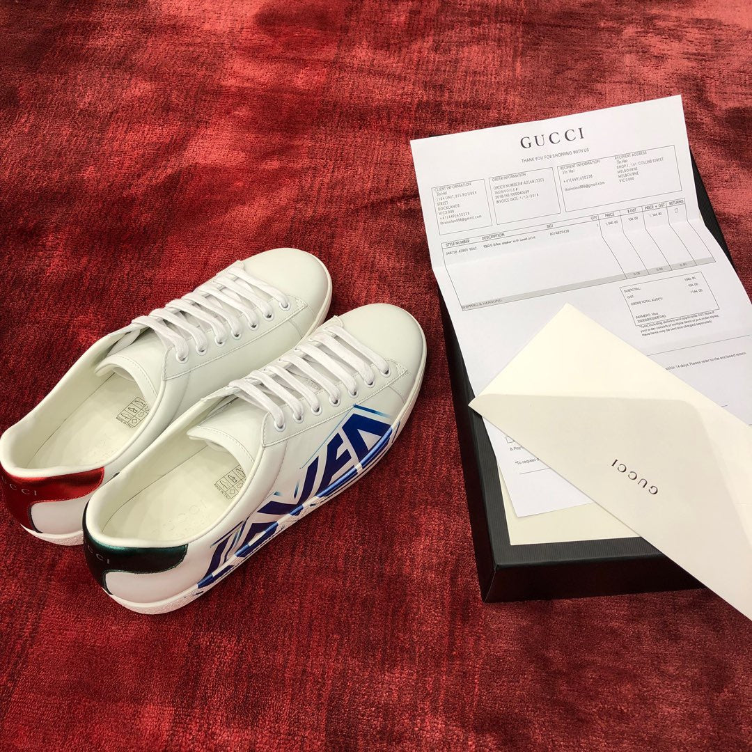 Sneakers & Shoes