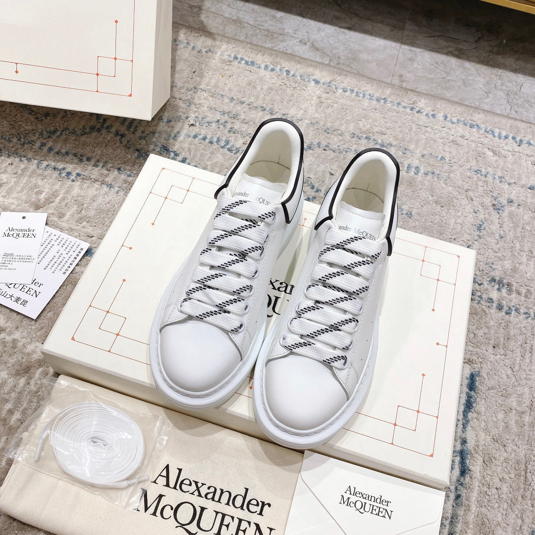 Sneakers & Shoes
