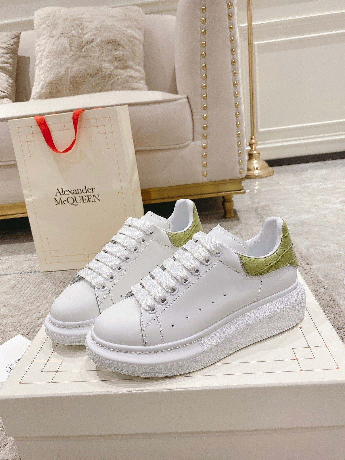 Sneakers & Shoes