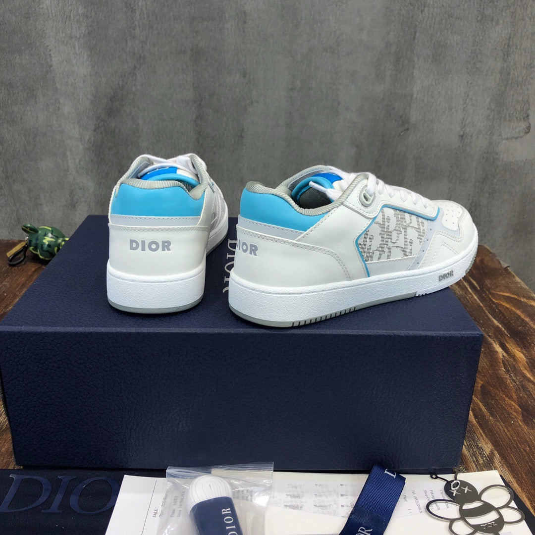 DIO Sneakers