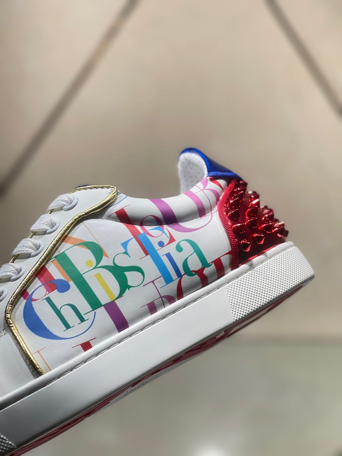 Sneakers & Shoes