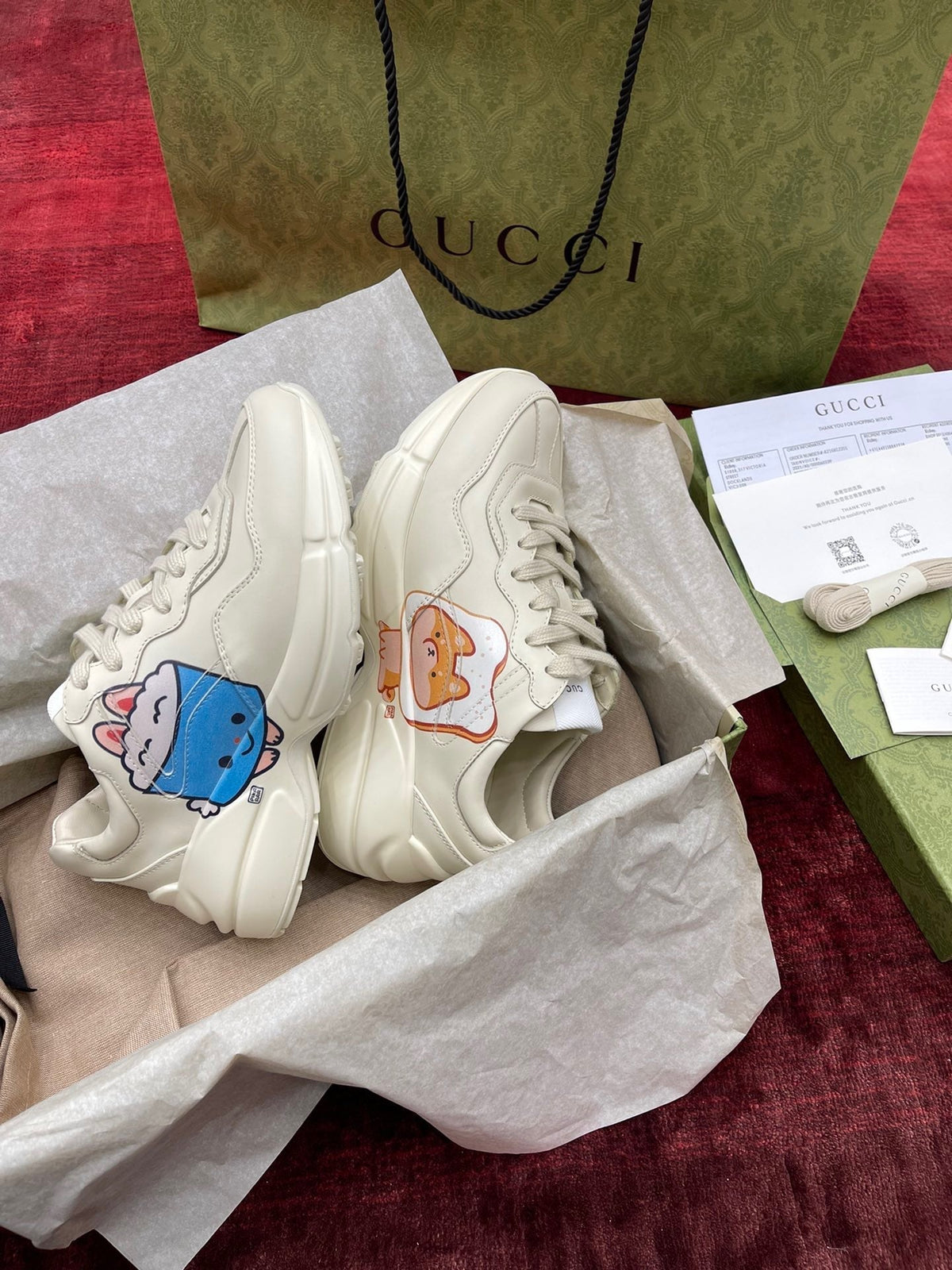 Sneakers & Shoes
