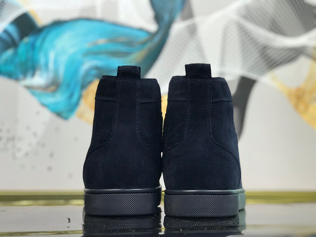 Sneakers & Shoes