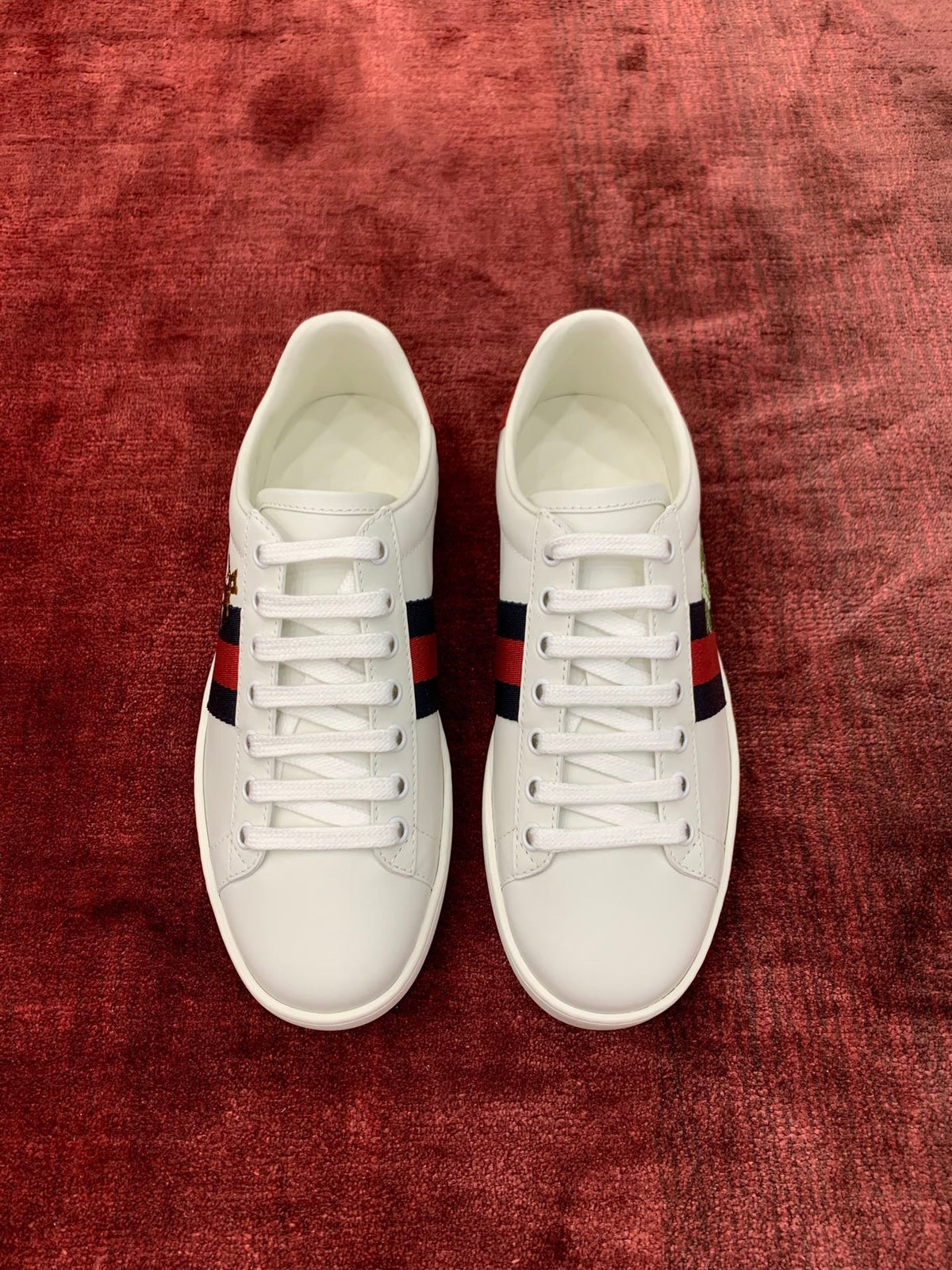 Sneakers & Shoes