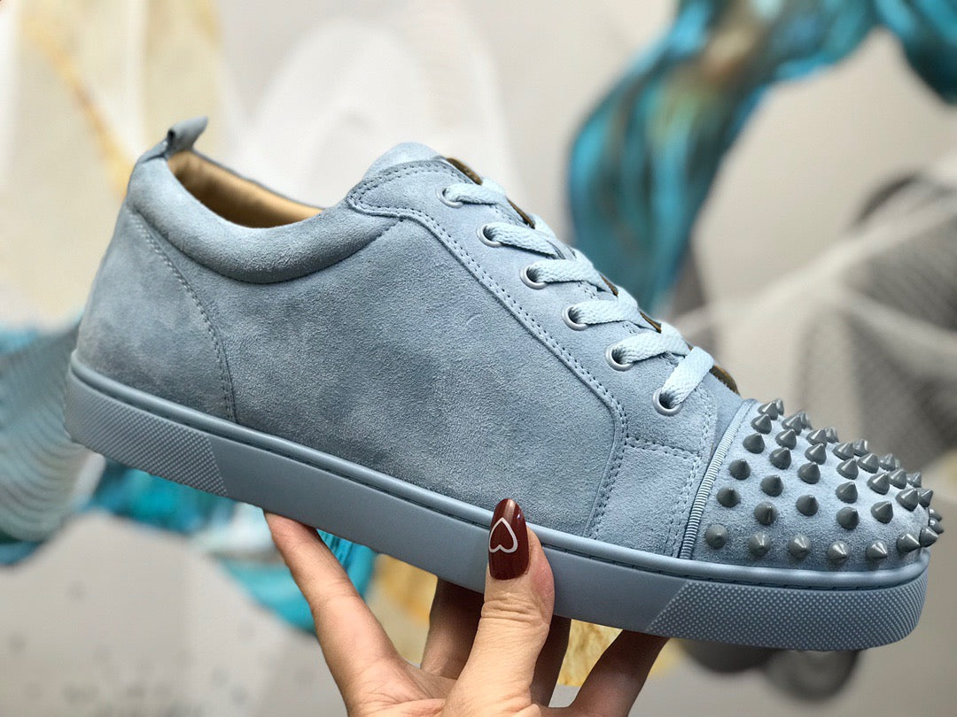 Sneakers & Shoes