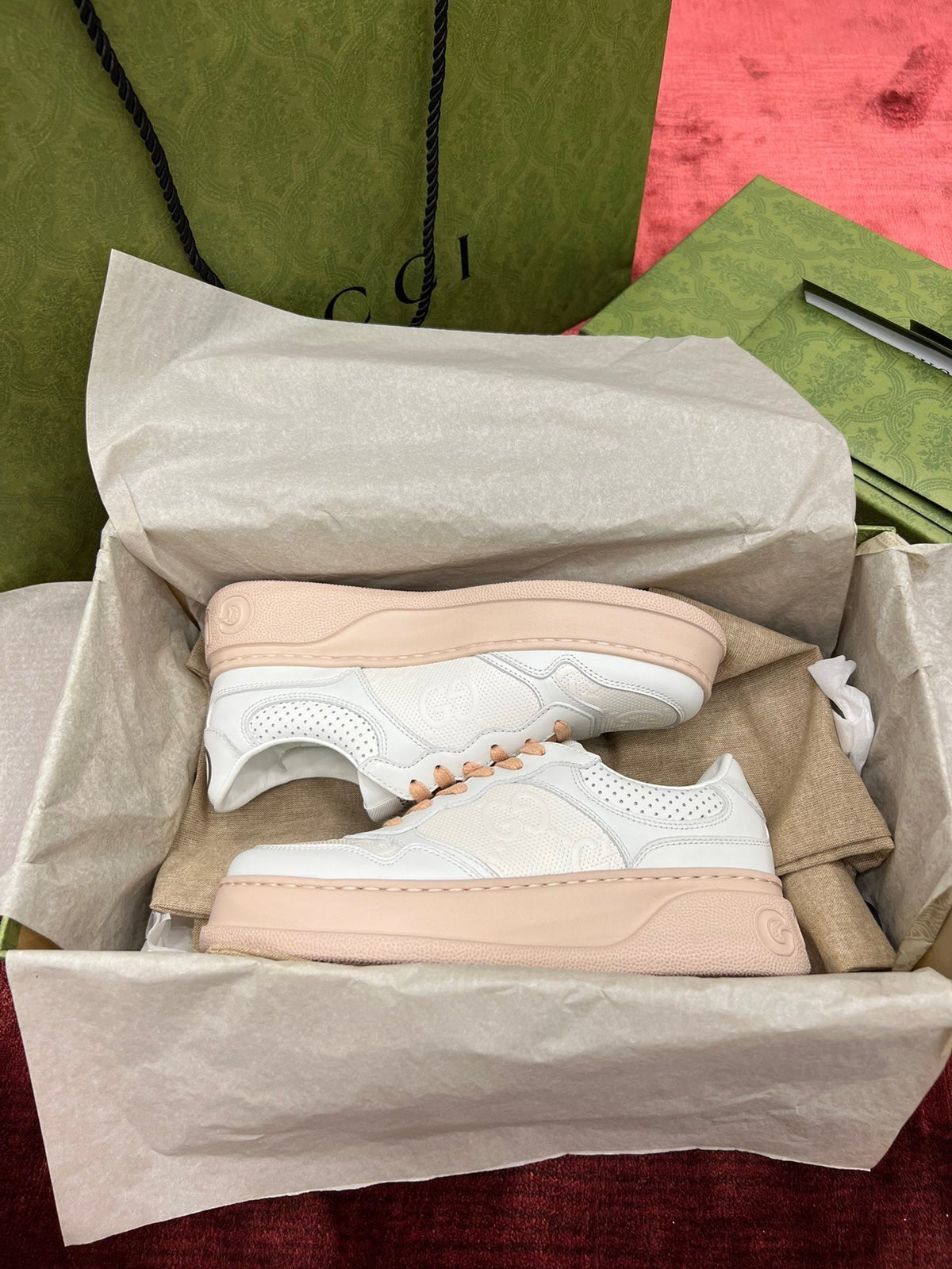 Sneakers & Shoes