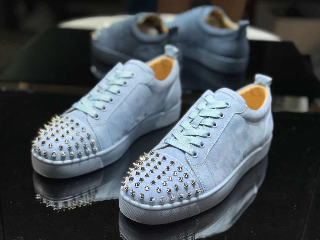 Sneakers & Shoes