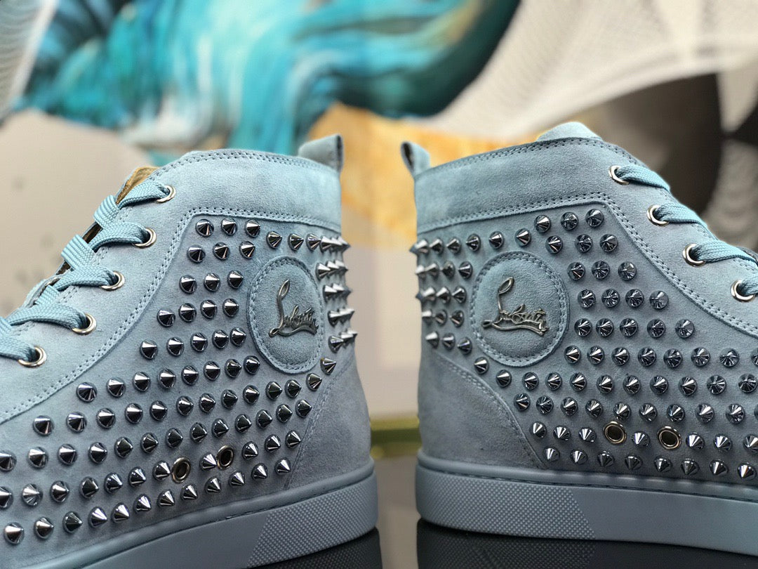 Sneakers & Shoes