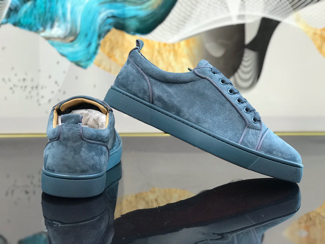 Sneakers & Shoes