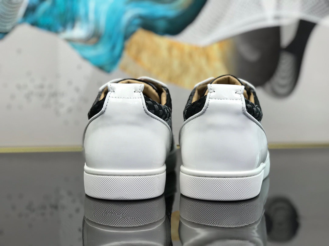 Sneakers & Shoes