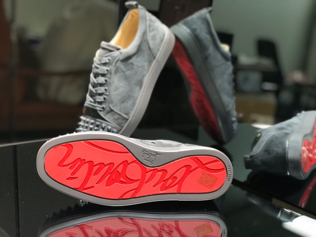 Sneakers & Shoes
