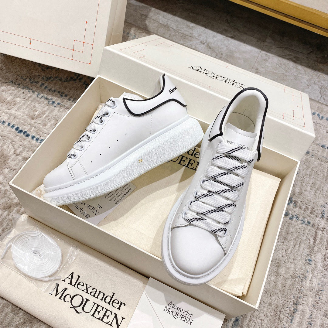 Sneakers & Shoes